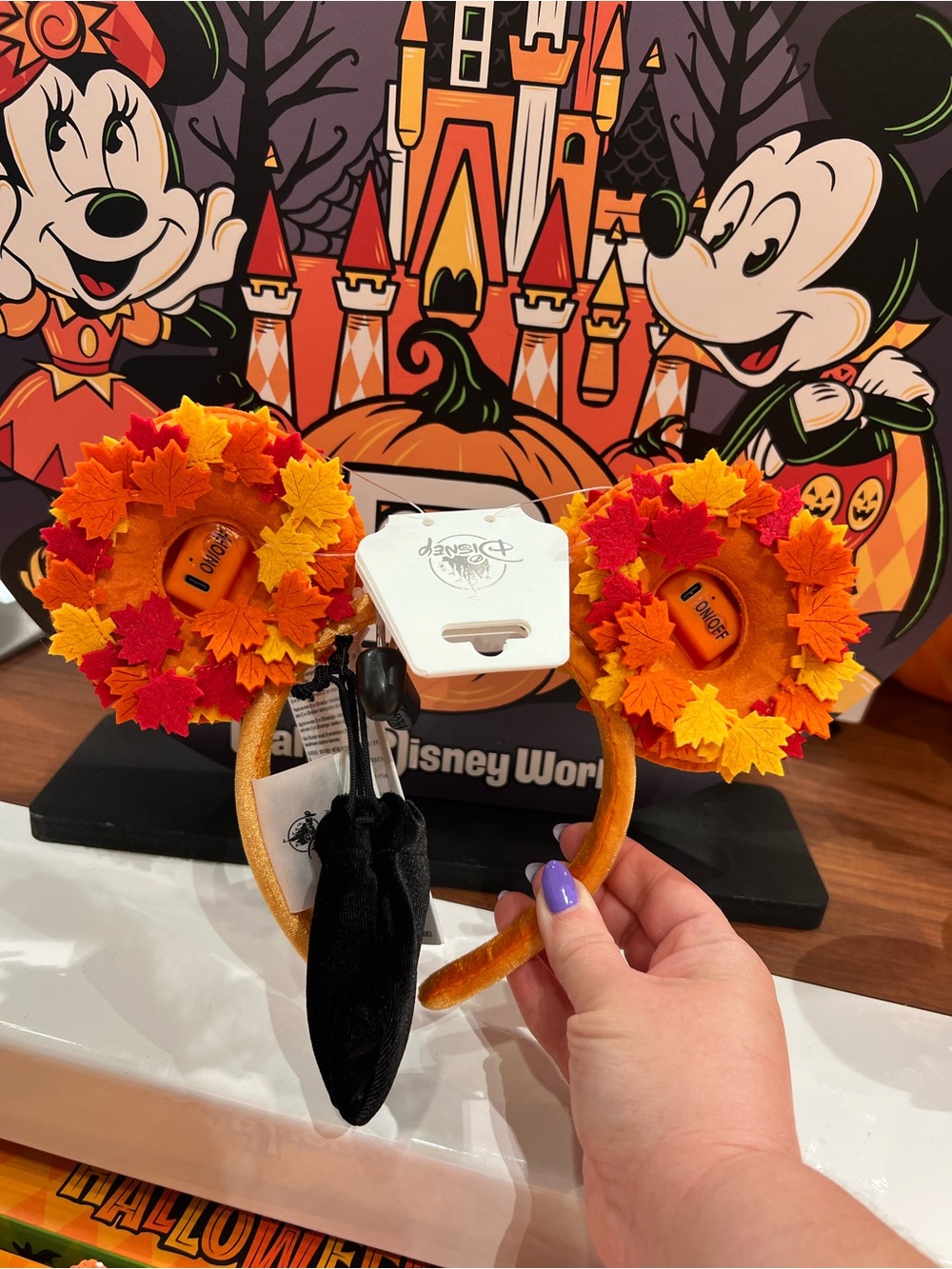 Disney Parks Halloween 2026 Mickey Light Up Wreath Headband NEW - Picture 2 of 3
